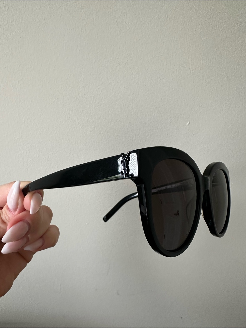 Yves Saint Laurent Black Cat-Eye Sunglasses - Picture 2 of 11